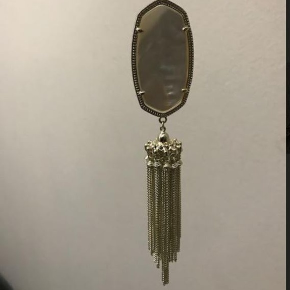 Rayne Silver Long Pendant In Ivory Mother of Pearl - Picture 5 of 6